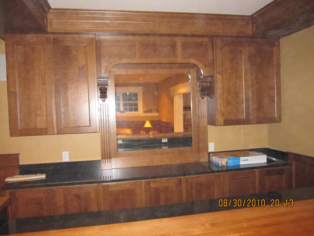 Bar kitchen in quartersawn oak stained