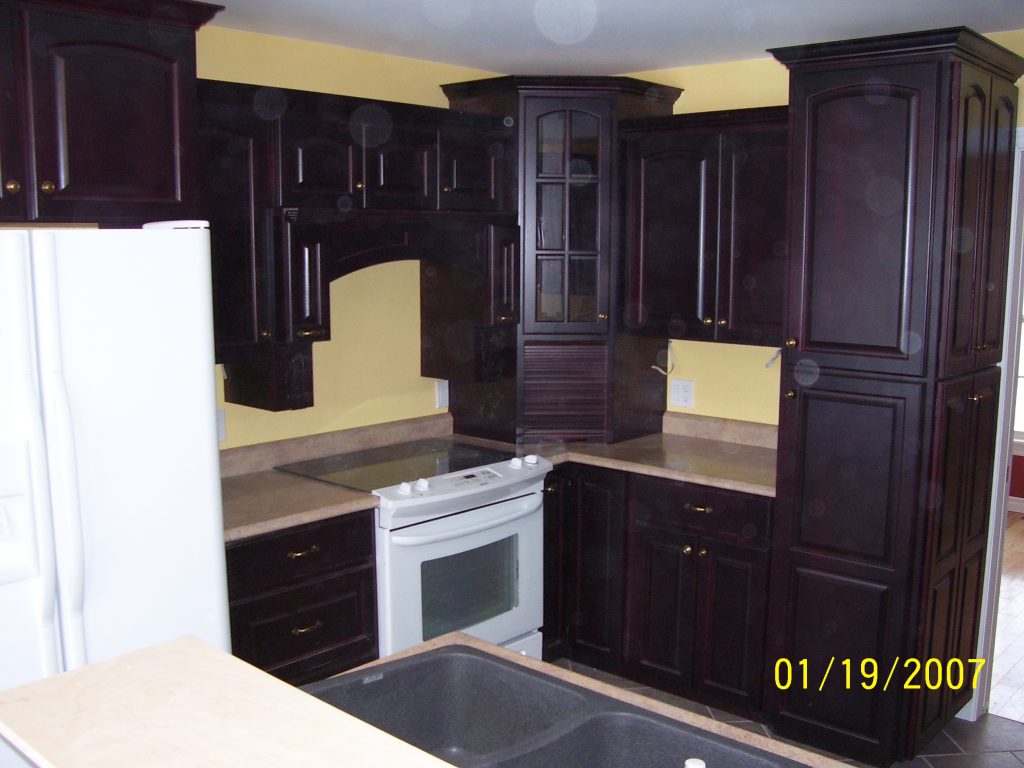 special Range hood surround